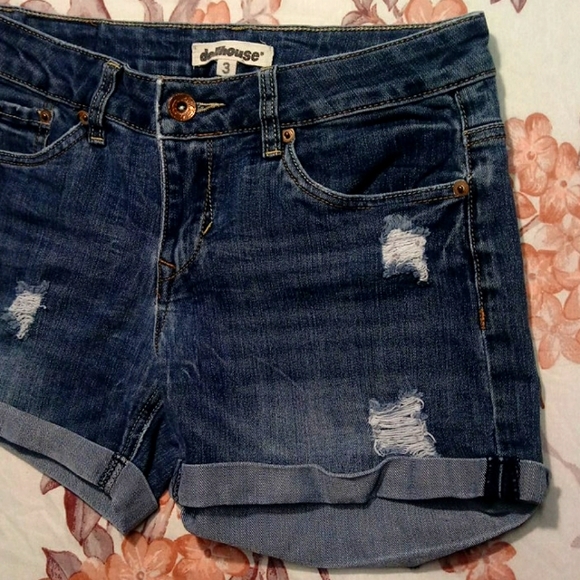 Dollhouse Denim Shorts – Size 3 Juniors, Dark Blue - Picture 2 of 8
